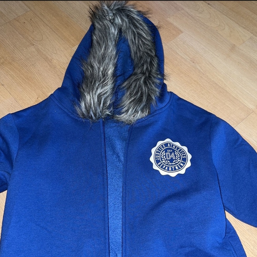 Girl size 14/16 sweater jacket